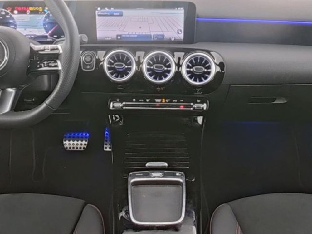 Mercedes-Benz Classe A usata a Milano (8)