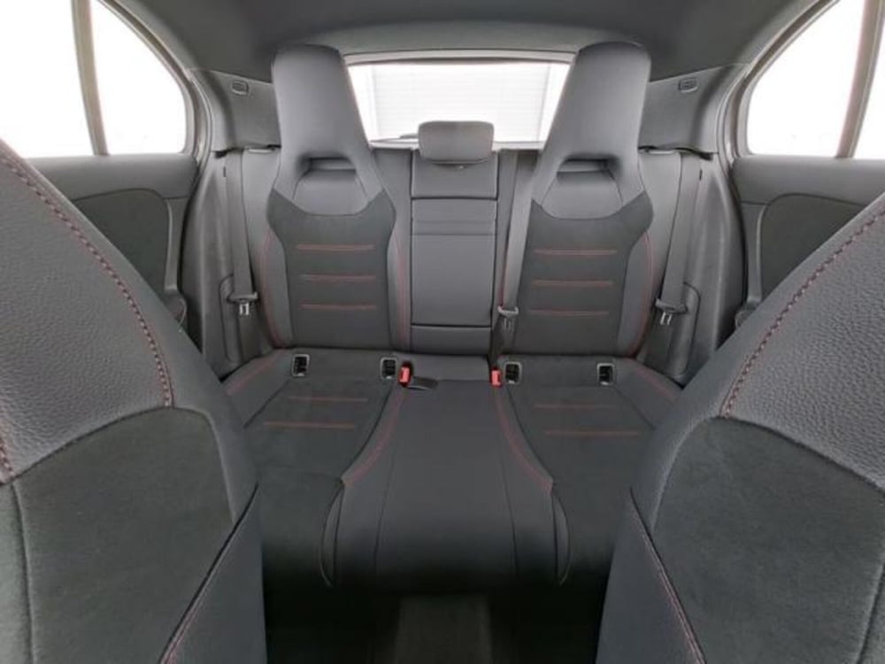 Mercedes-Benz Classe A usata a Milano (9)