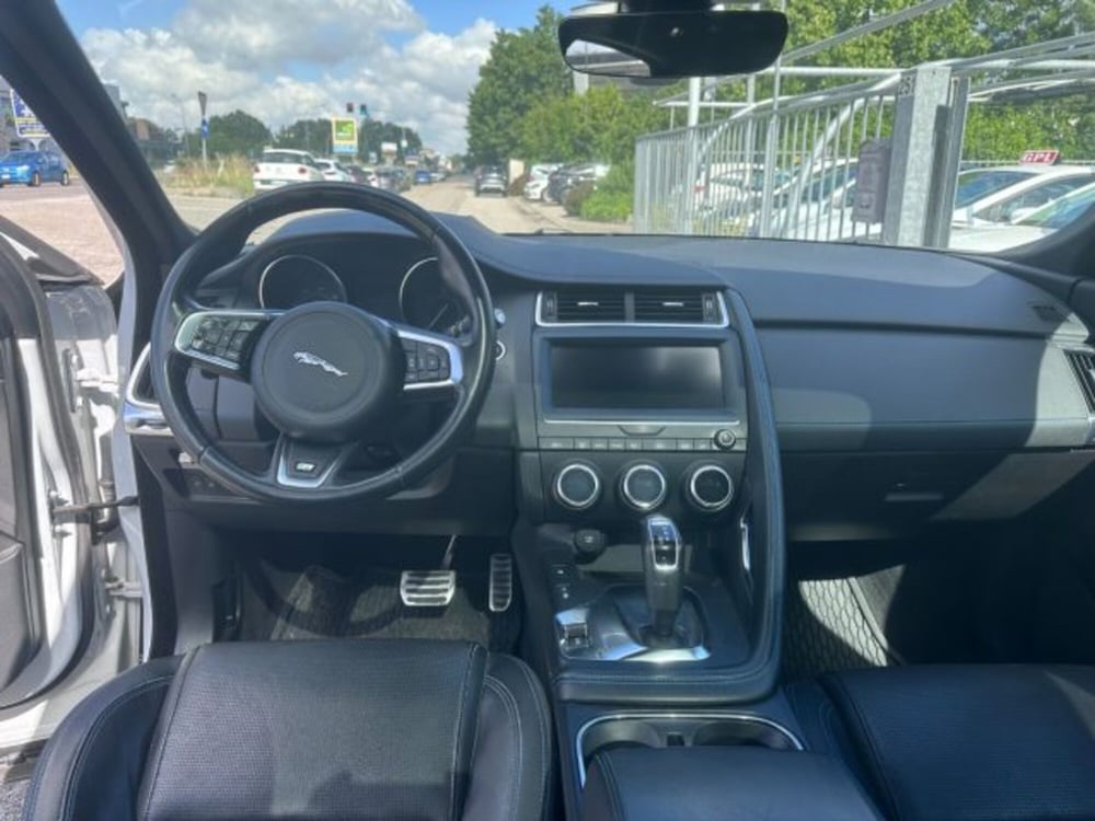 Jaguar E-Pace usata a Lodi (8)