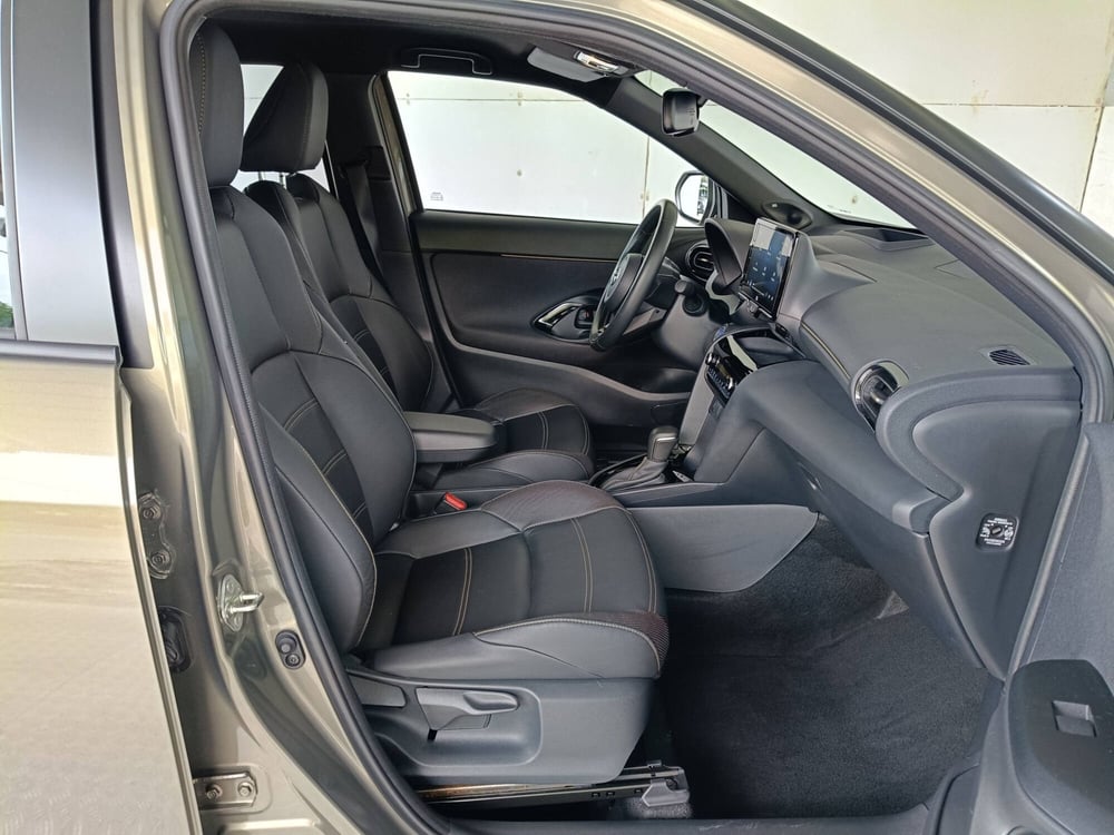 Toyota Yaris Cross usata a Ascoli Piceno (11)