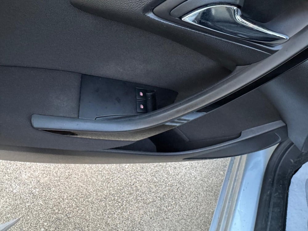 Opel Astra Station Wagon usata a Cosenza (15)