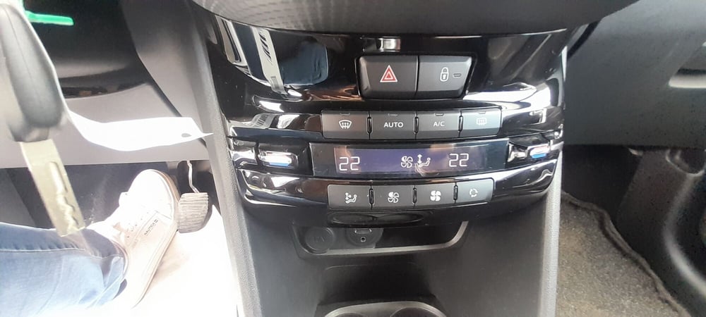 Peugeot 2008 usata a Cosenza (12)