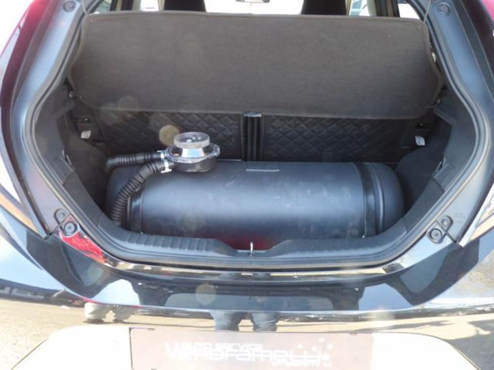 Toyota Aygo X usata a Treviso (11)