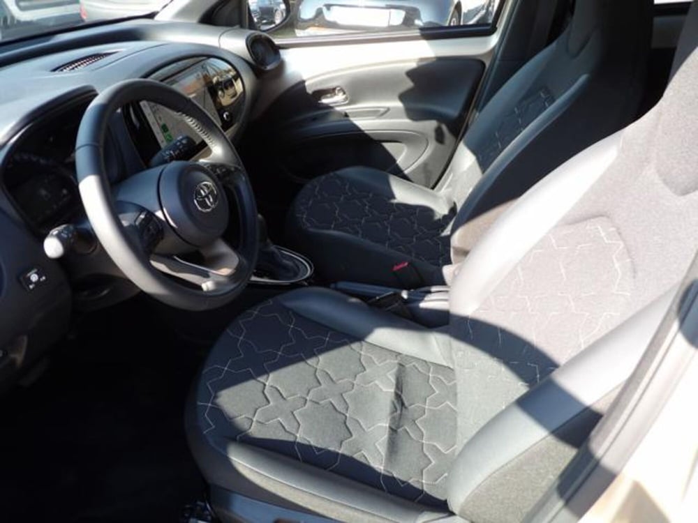 Toyota Aygo X usata a Treviso (9)