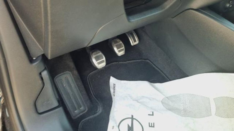 Opel Mokka usata a Savona (19)