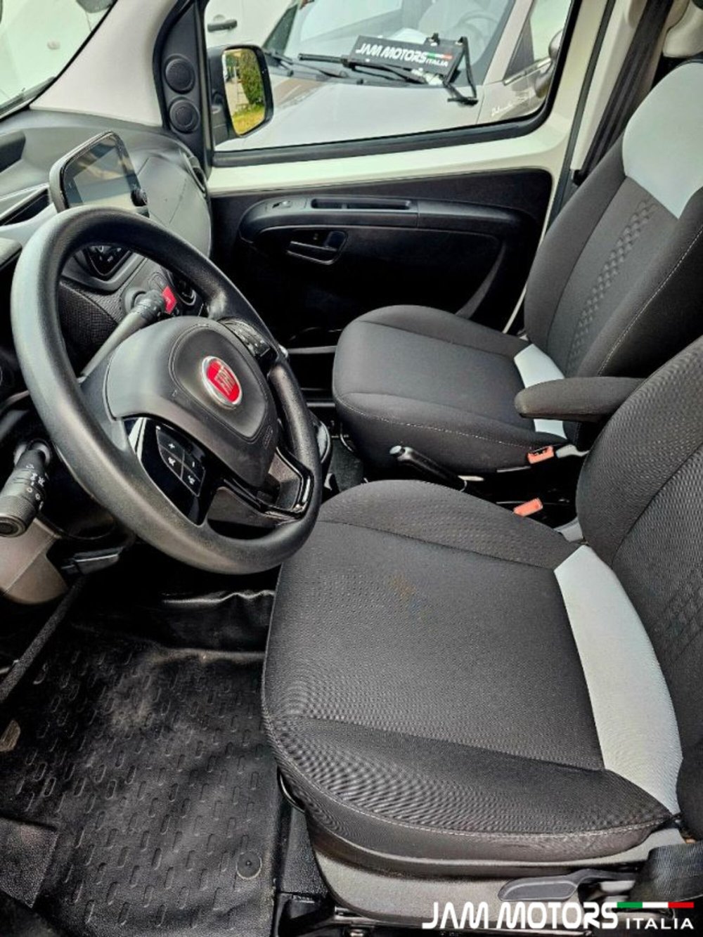 Fiat Fiorino usata a Como (10)