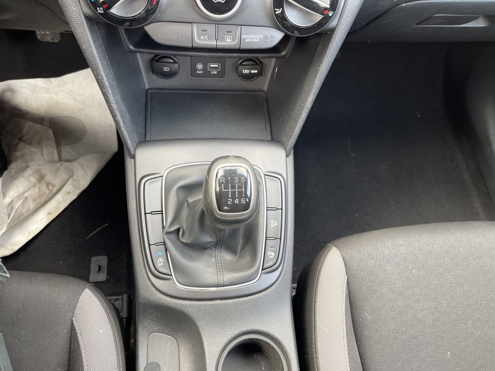 Hyundai Kona usata a Lecce (19)