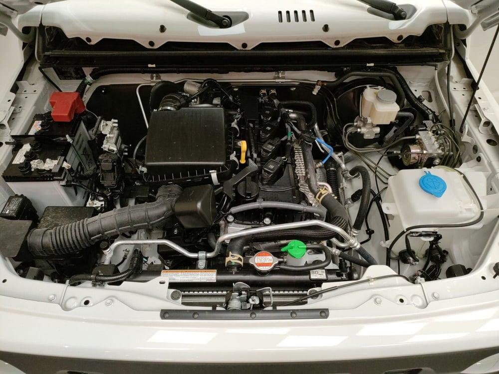 Suzuki Jimny nuova a Teramo (10)