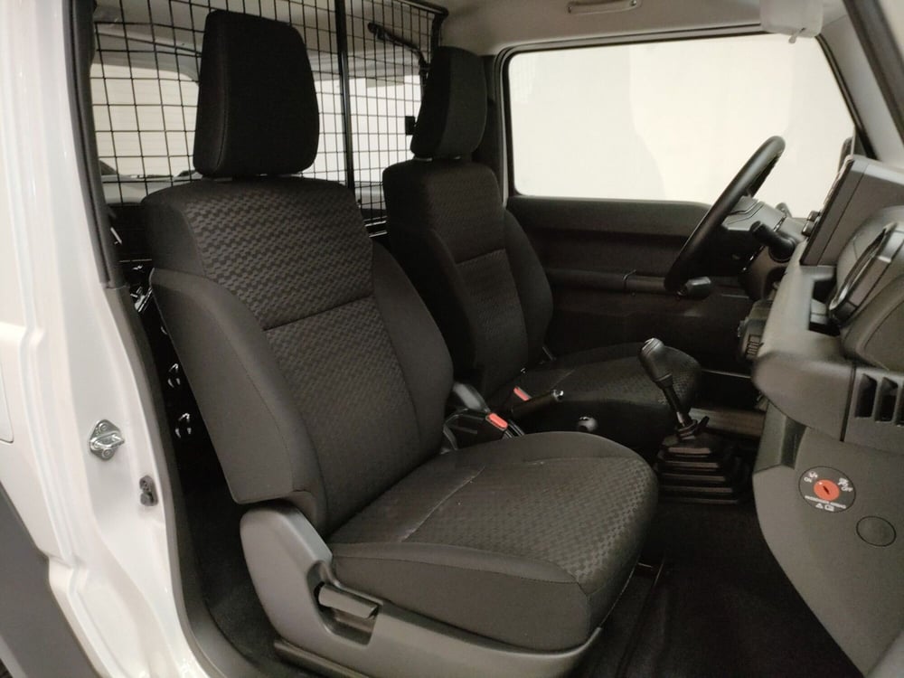 Suzuki Jimny nuova a Teramo (13)