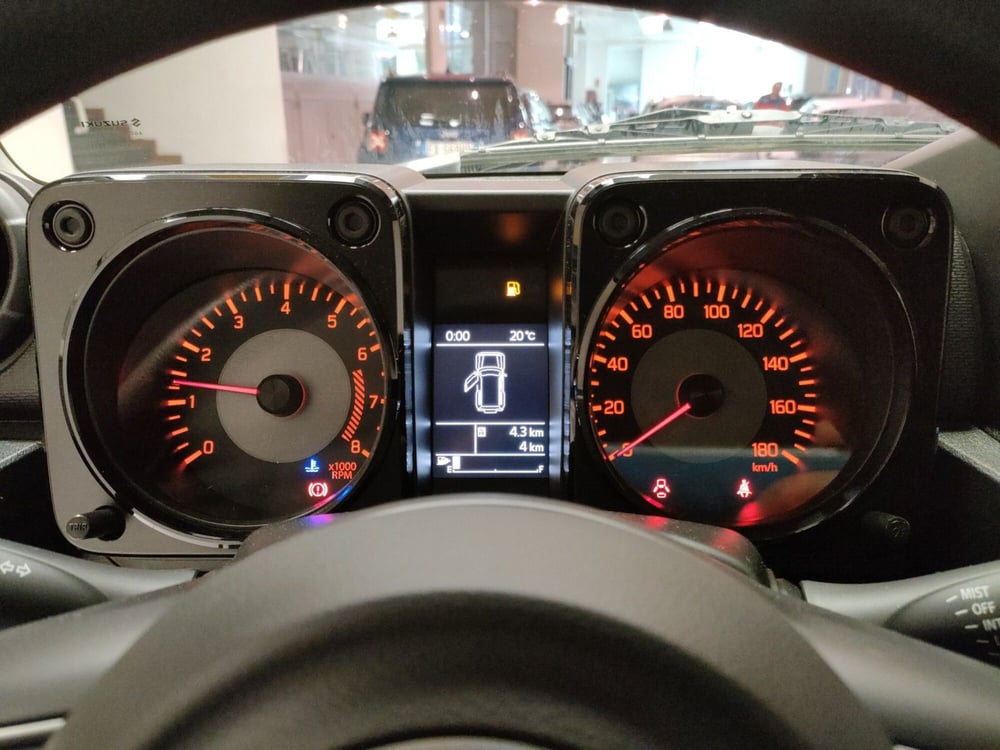 Suzuki Jimny nuova a Teramo (16)