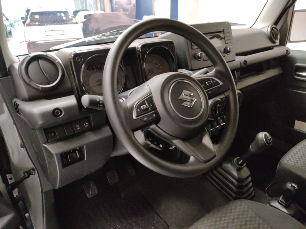 Suzuki Jimny nuova a Teramo (11)