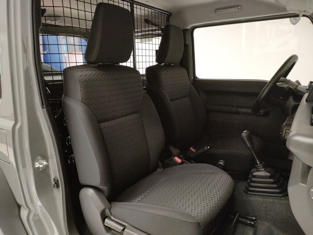 Suzuki Jimny nuova a Teramo (13)