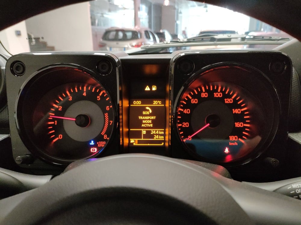 Suzuki Jimny nuova a Teramo (16)