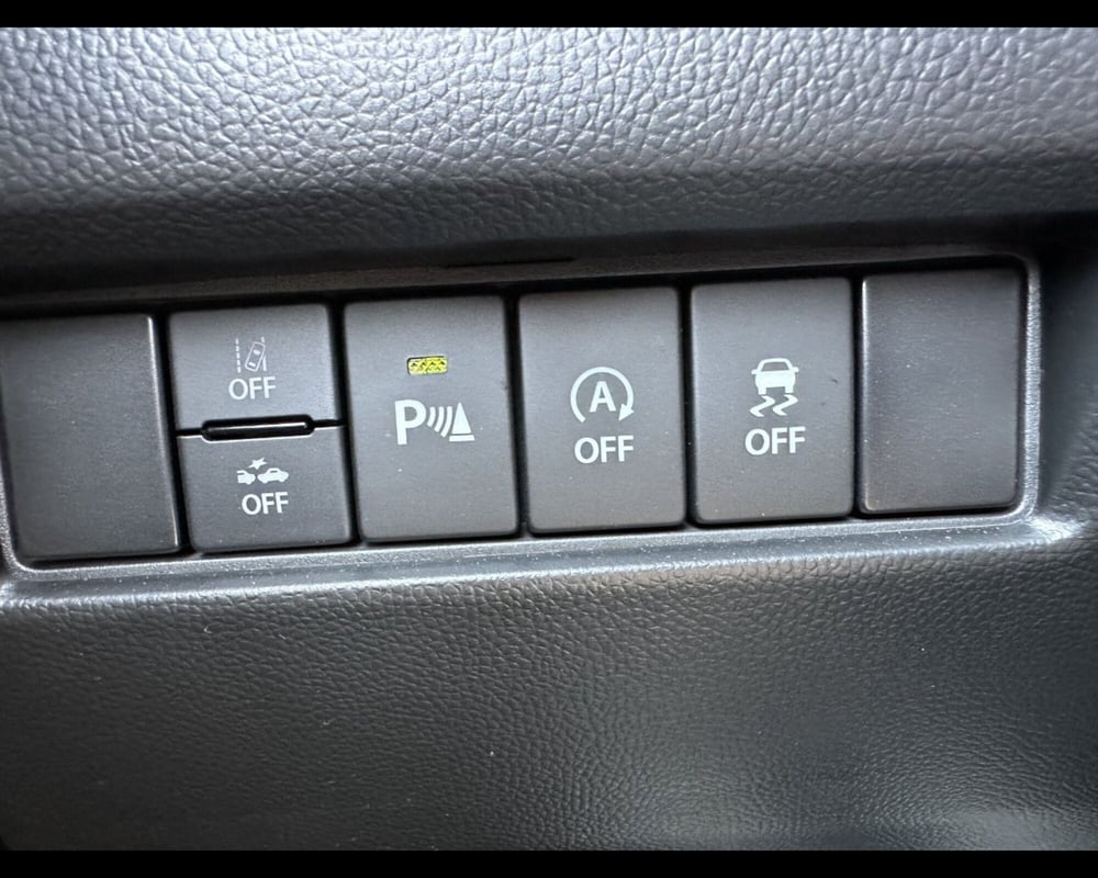 Suzuki Swift nuova a Treviso (14)