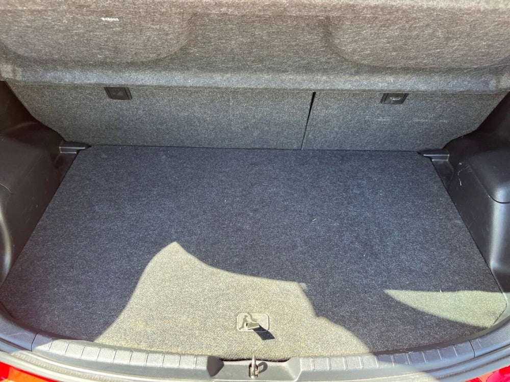 Toyota Yaris usata a Sondrio (12)