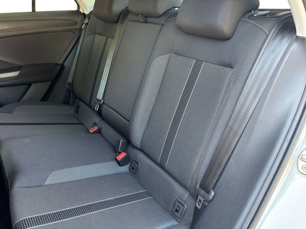 Volkswagen T-Roc usata a Lecco (11)