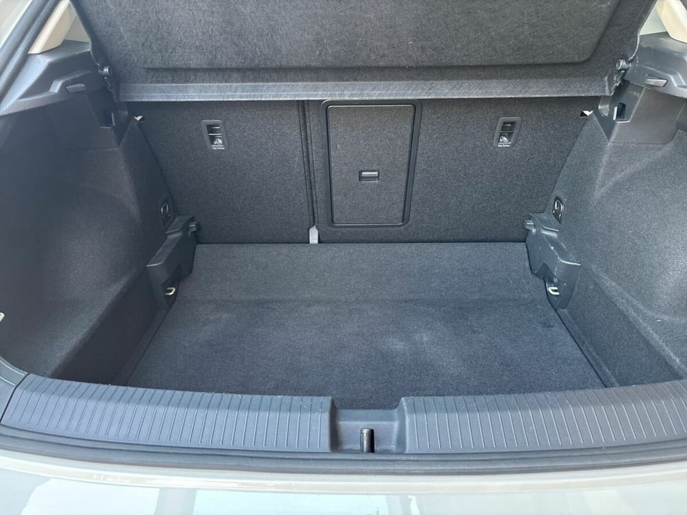 Volkswagen T-Roc usata a Lecco (12)