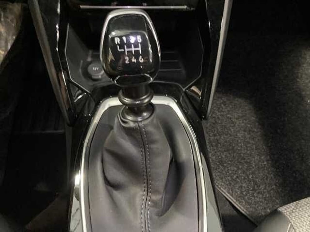Peugeot 2008 nuova a Messina (11)