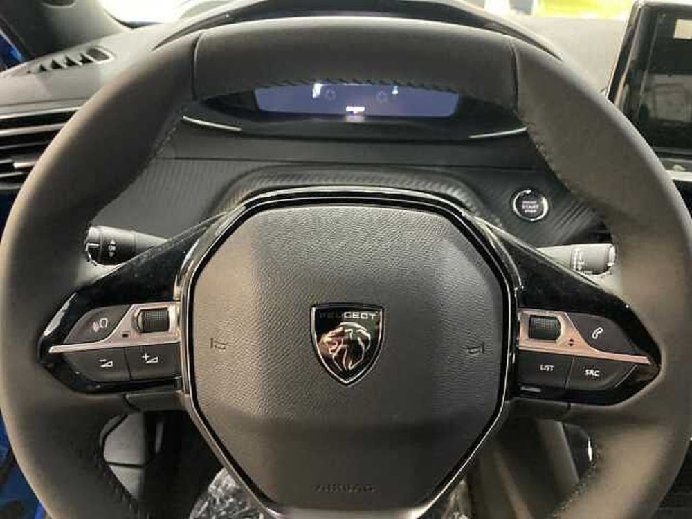Peugeot 2008 nuova a Messina (13)