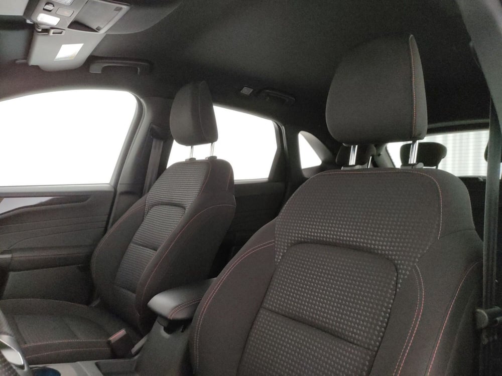 Ford Kuga usata a Roma (12)