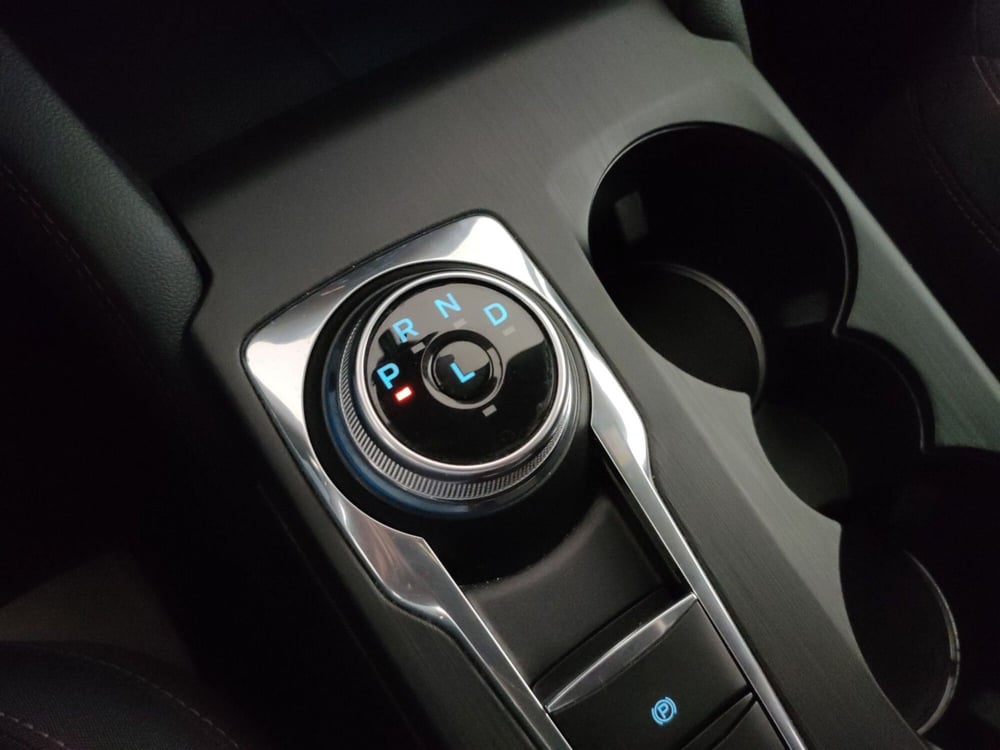 Ford Kuga usata a Roma (13)
