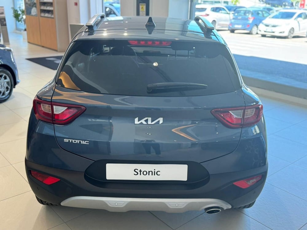 Kia Stonic nuova a Napoli (7)