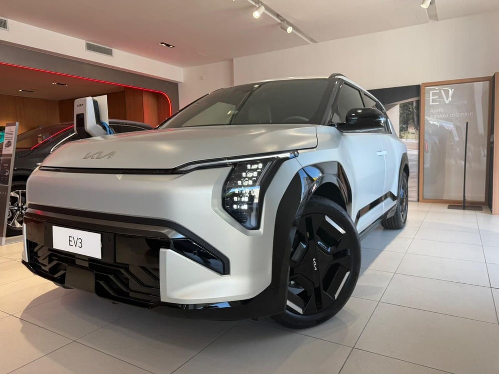 Kia EV3 nuova a Napoli