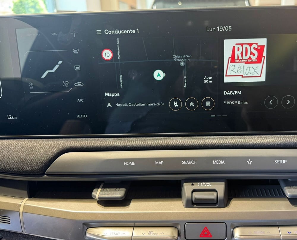 Kia EV3 nuova a Napoli (14)