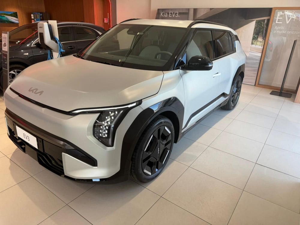 Kia EV3 nuova a Napoli (2)