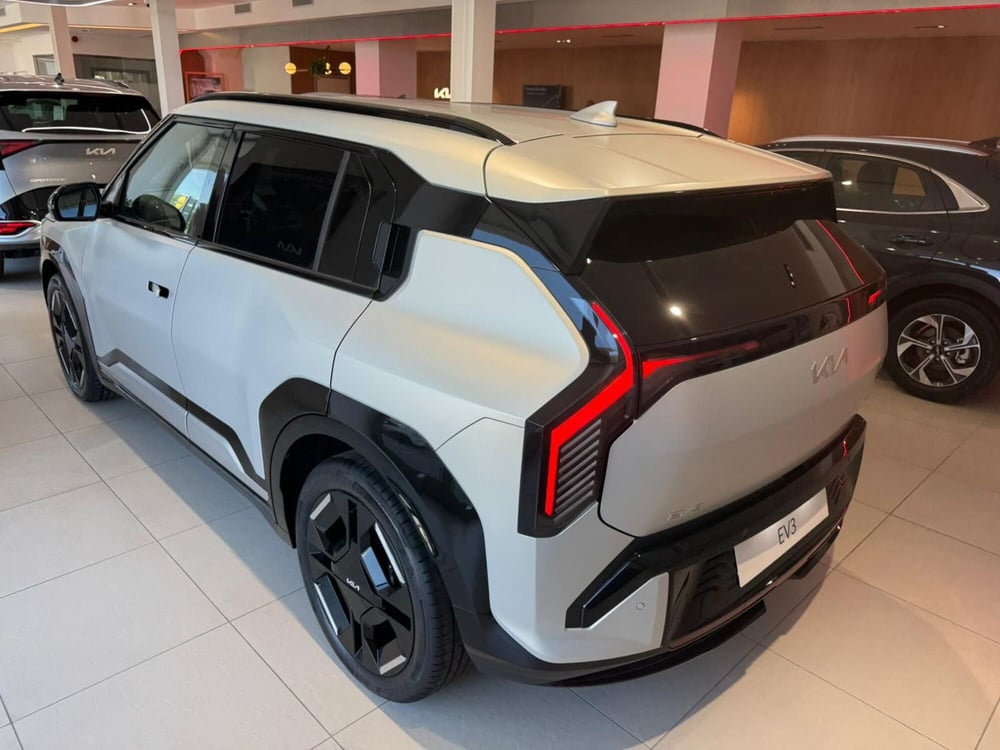 Kia EV3 nuova a Napoli (5)