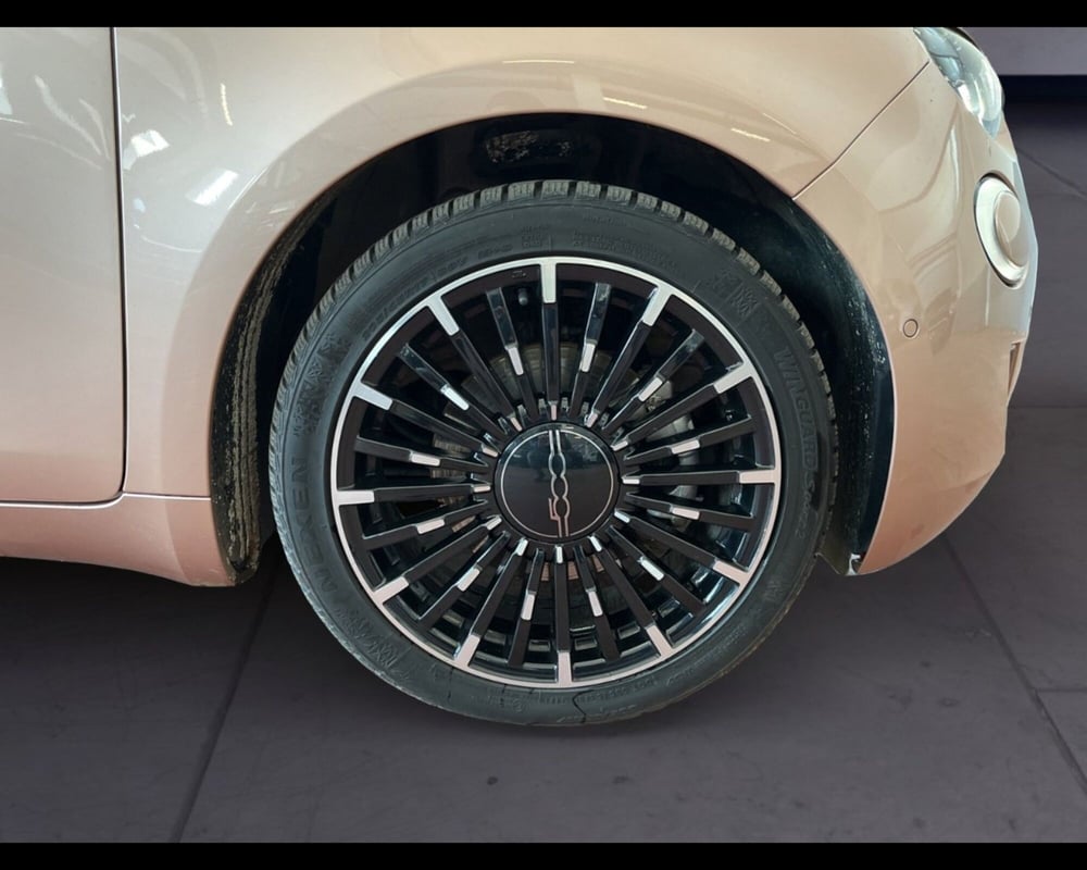Fiat 500e usata a Torino (13)