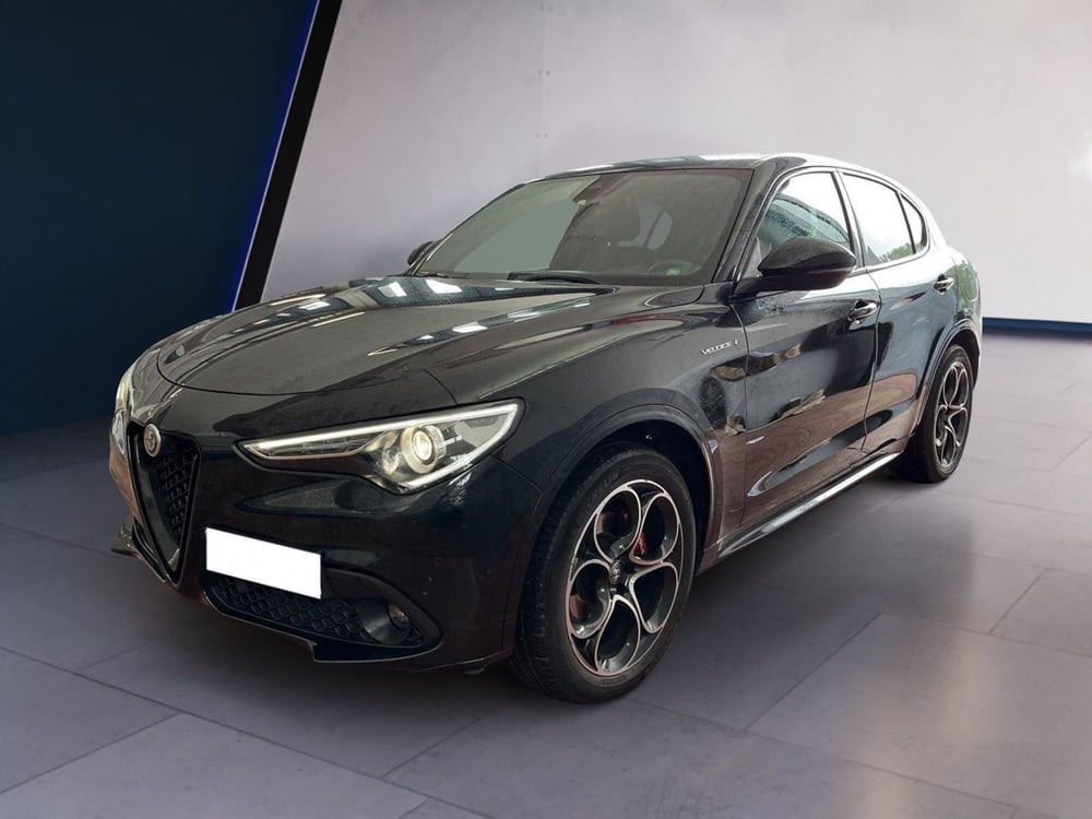 Alfa Romeo Stelvio usata a Torino (2)