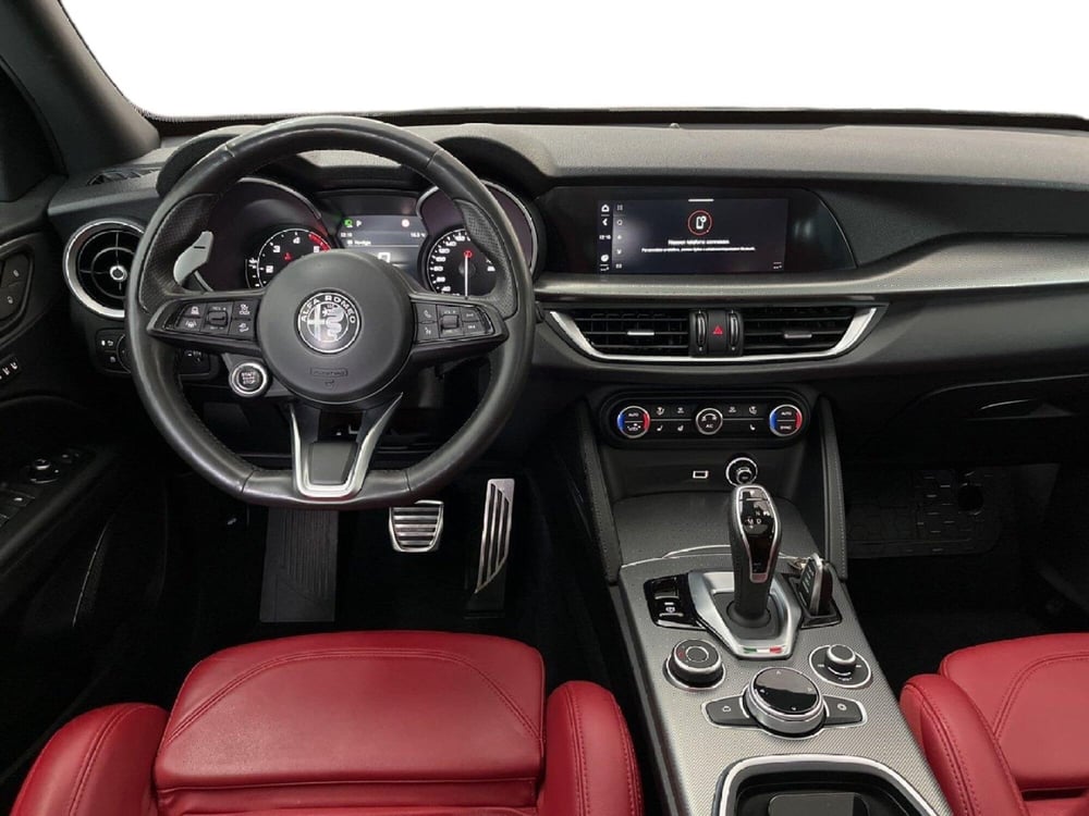 Alfa Romeo Stelvio usata a Torino (10)