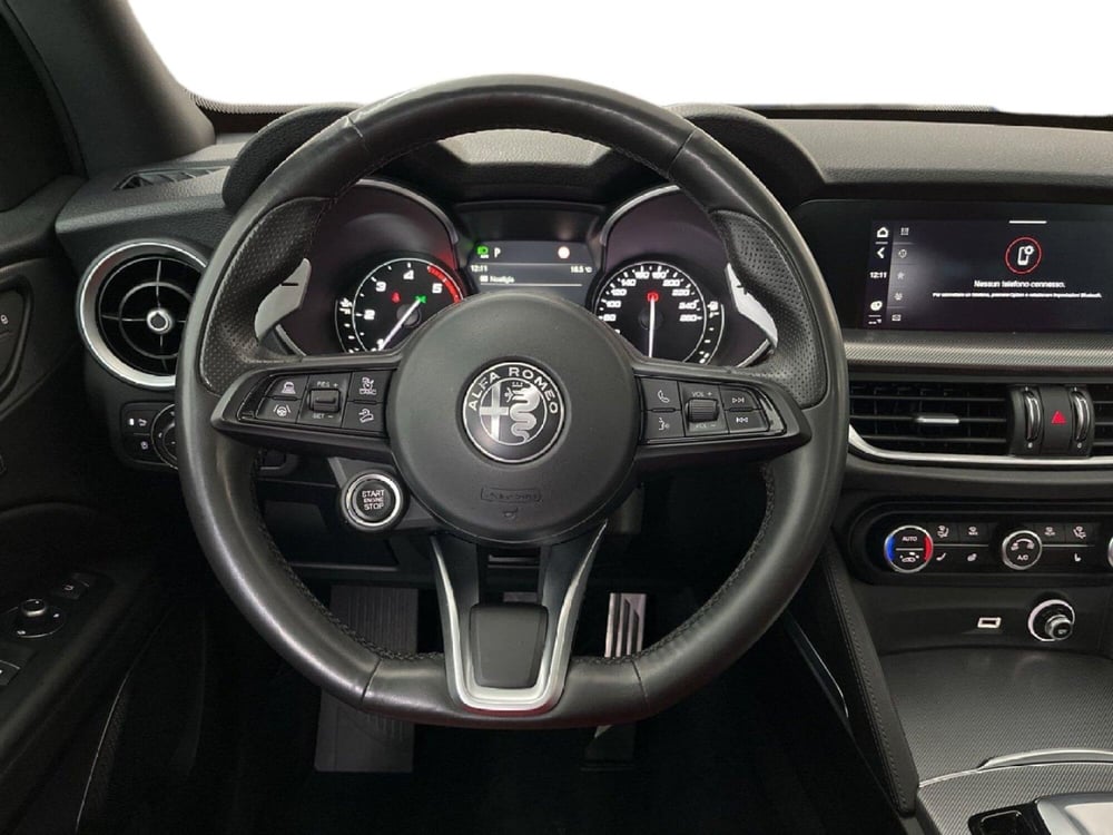 Alfa Romeo Stelvio usata a Torino (11)