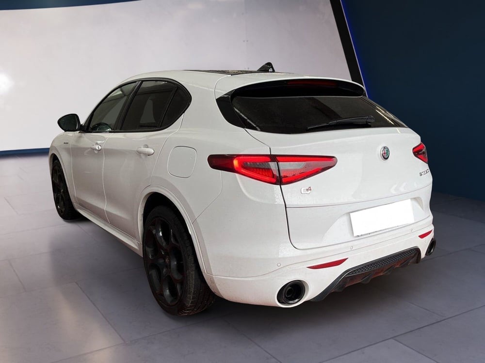 Alfa Romeo Stelvio usata a Torino (5)