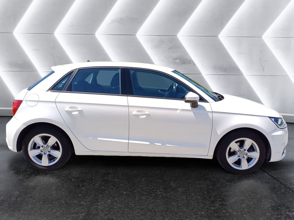Audi A1 Sportback usata  (5)