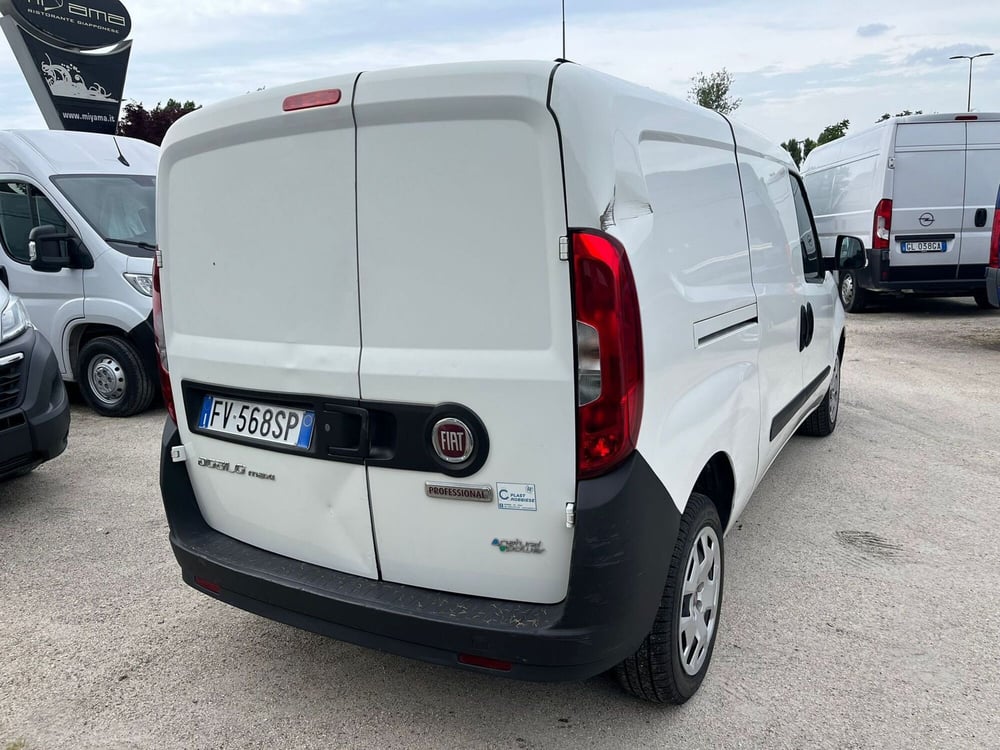 Fiat Doblò Furgone usata a Milano (10)