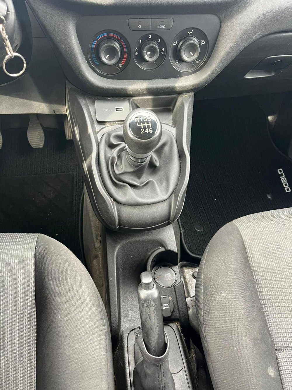 Fiat Doblò Furgone usata a Milano (18)