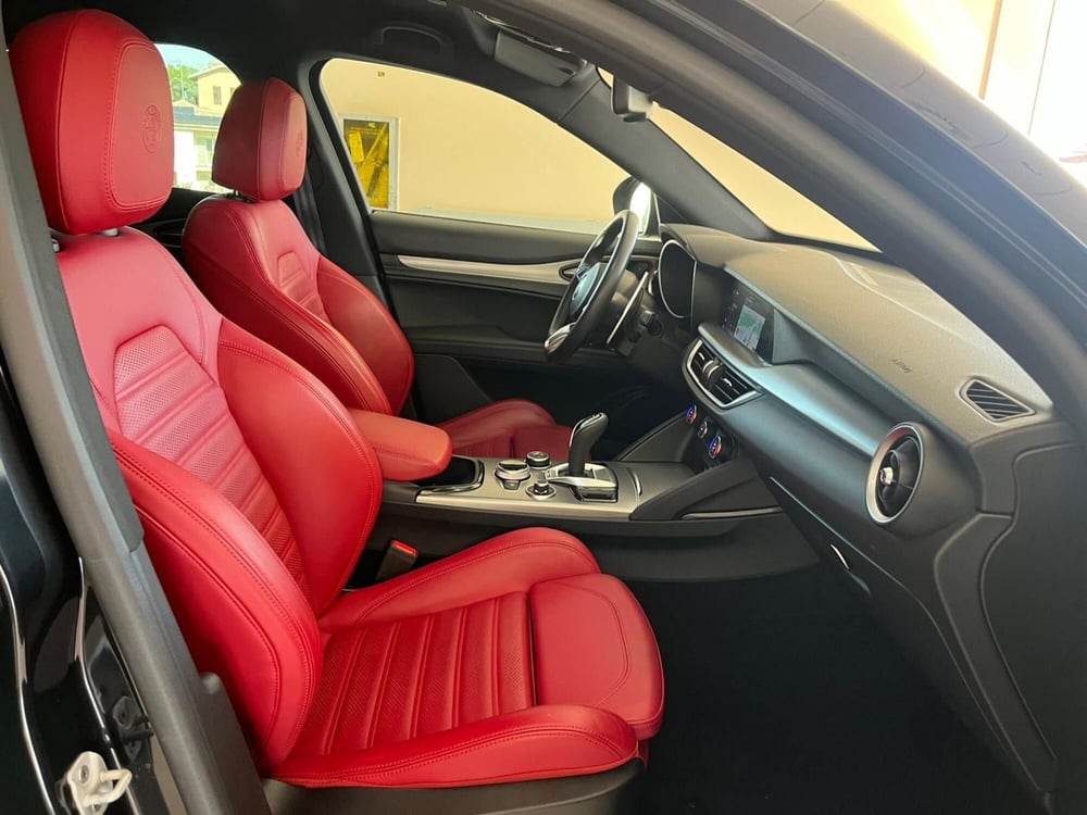 Alfa Romeo Stelvio usata a Milano (15)