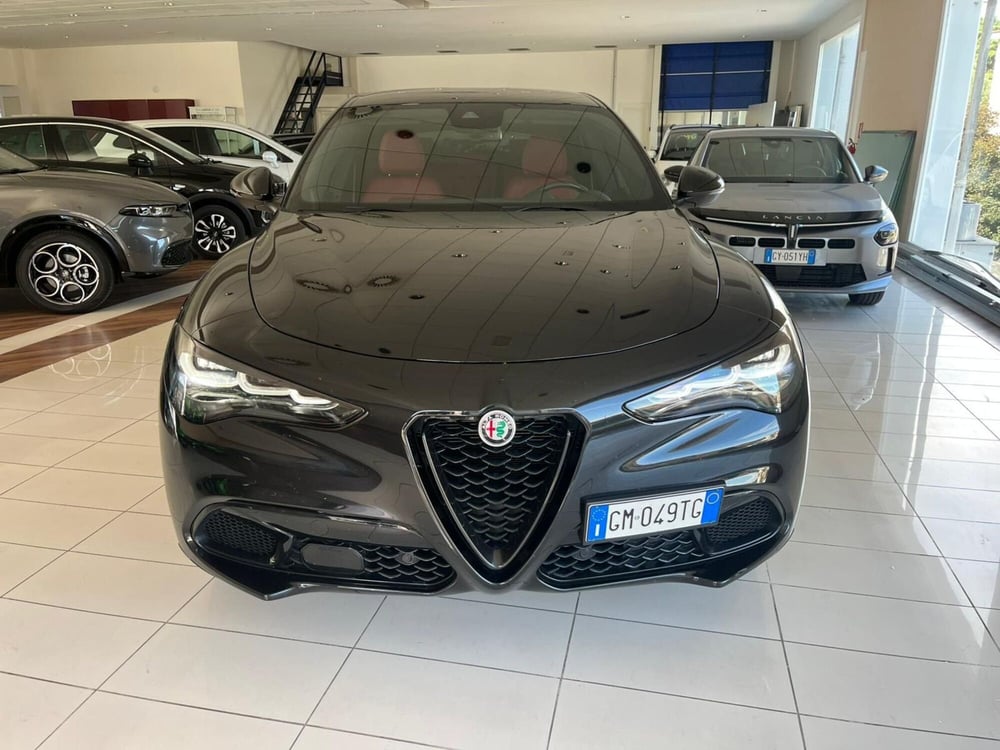 Alfa Romeo Stelvio usata a Milano (2)