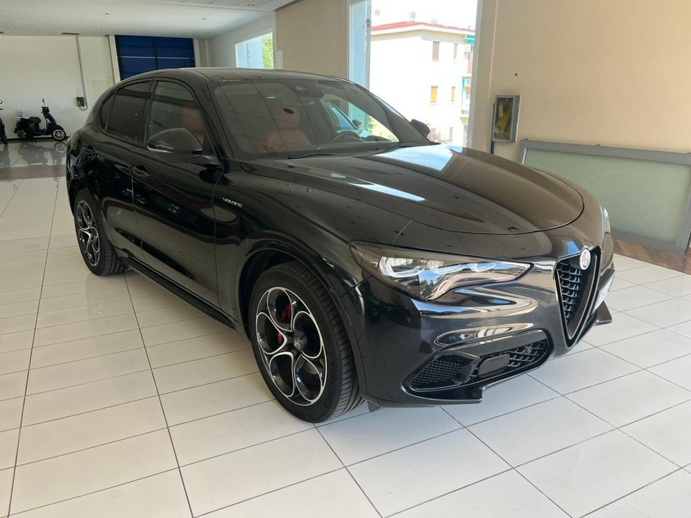 Alfa Romeo Stelvio usata a Milano (3)