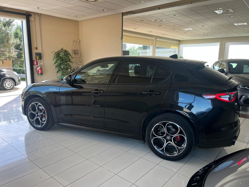 Alfa Romeo Stelvio usata a Milano (4)