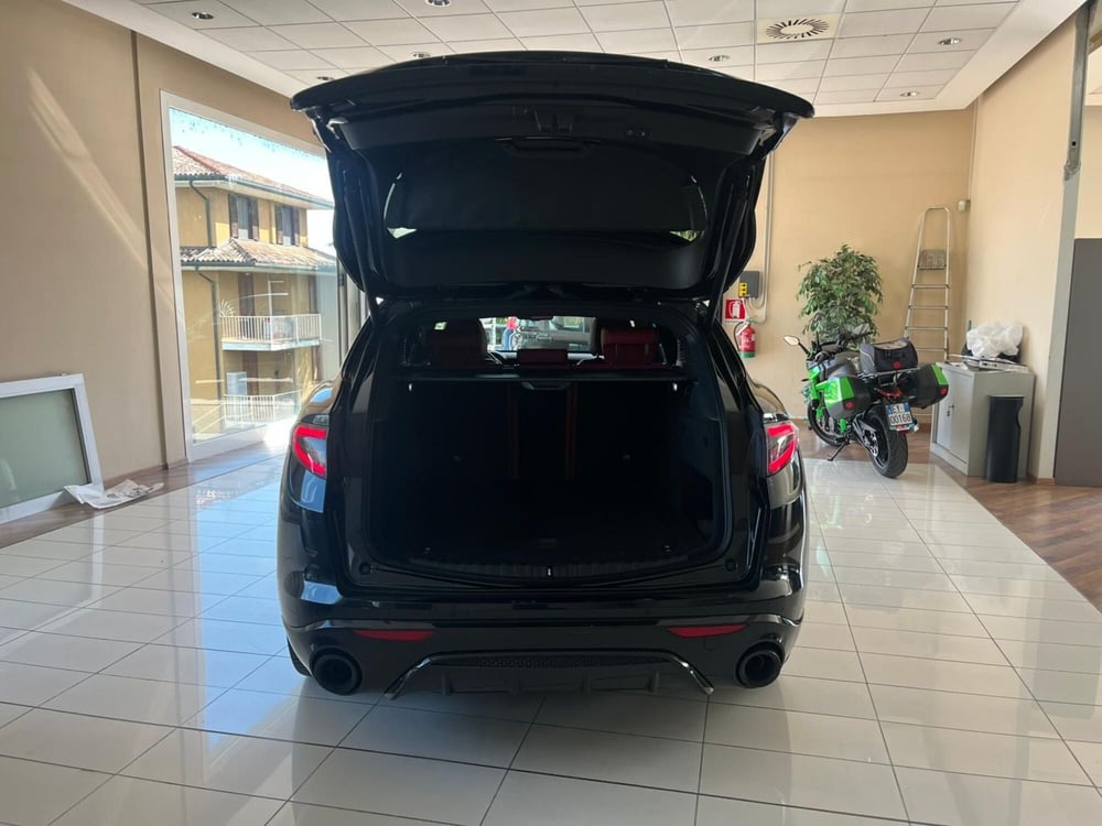Alfa Romeo Stelvio usata a Milano (9)