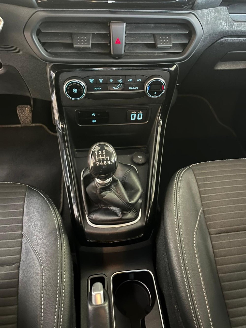 Ford EcoSport usata a Milano (16)