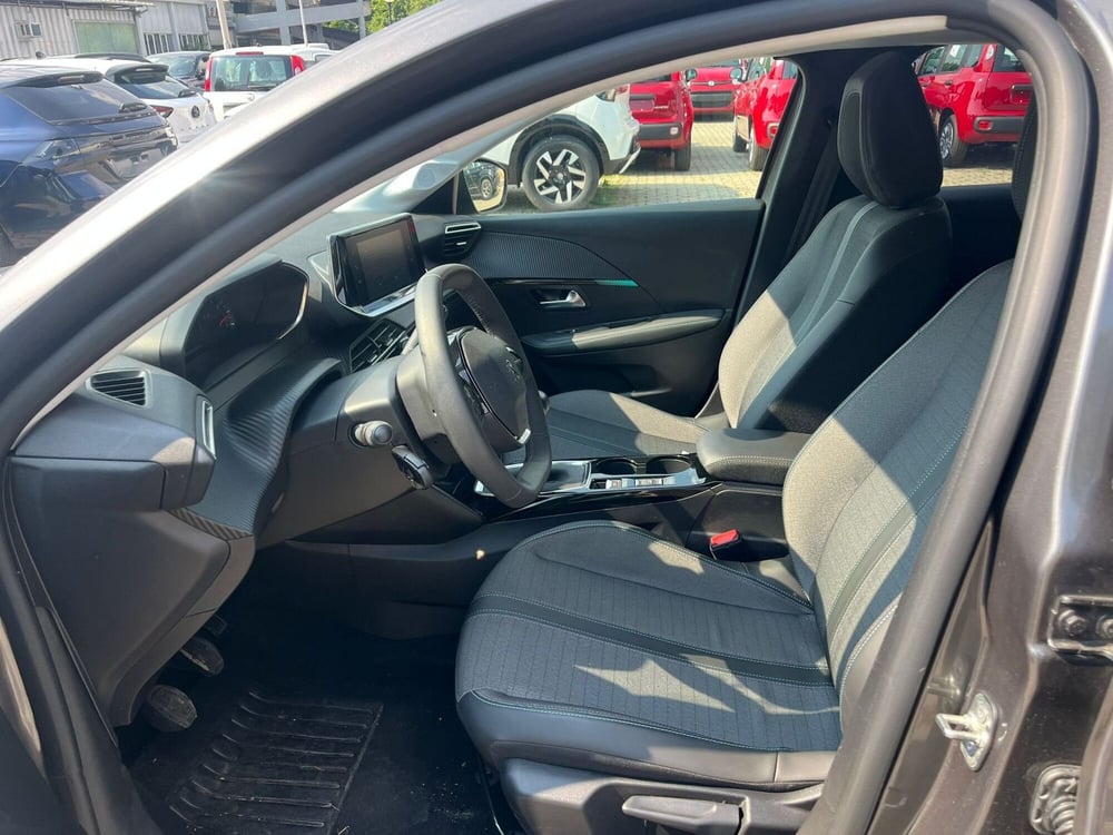 Peugeot 208 usata a Milano (12)