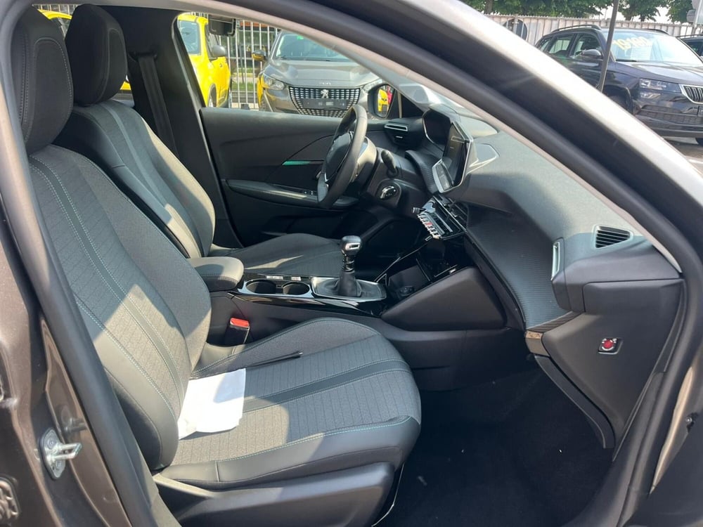 Peugeot 208 usata a Milano (13)