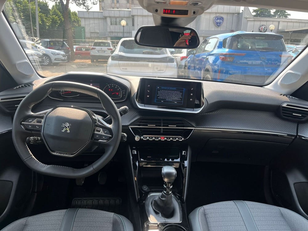 Peugeot 208 usata a Milano (16)