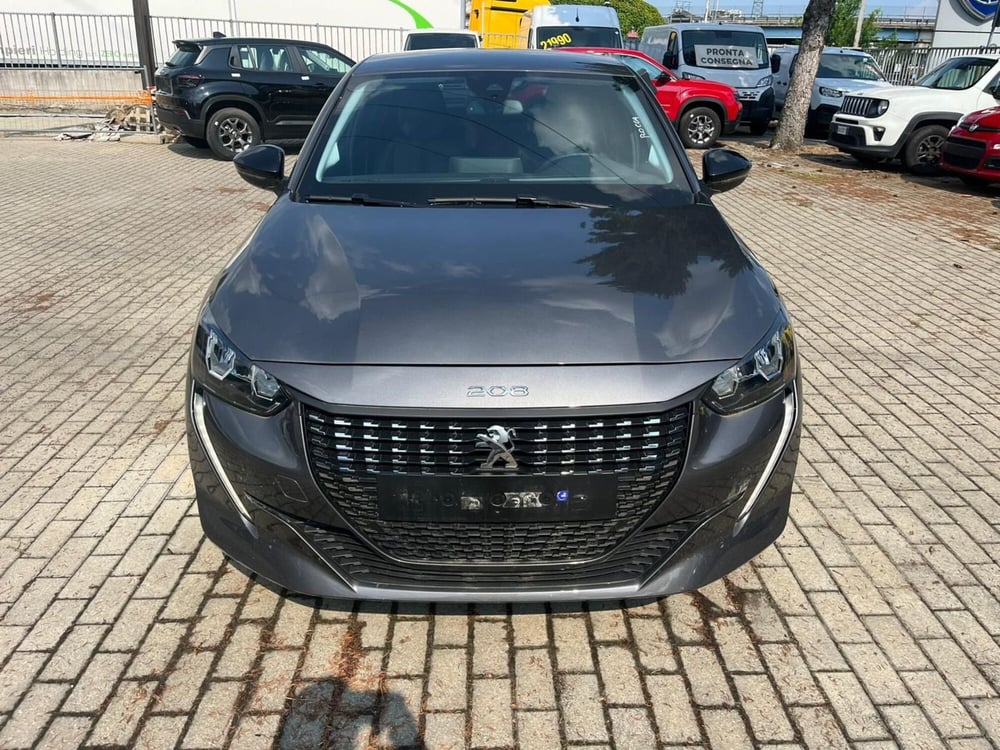 Peugeot 208 usata a Milano (2)
