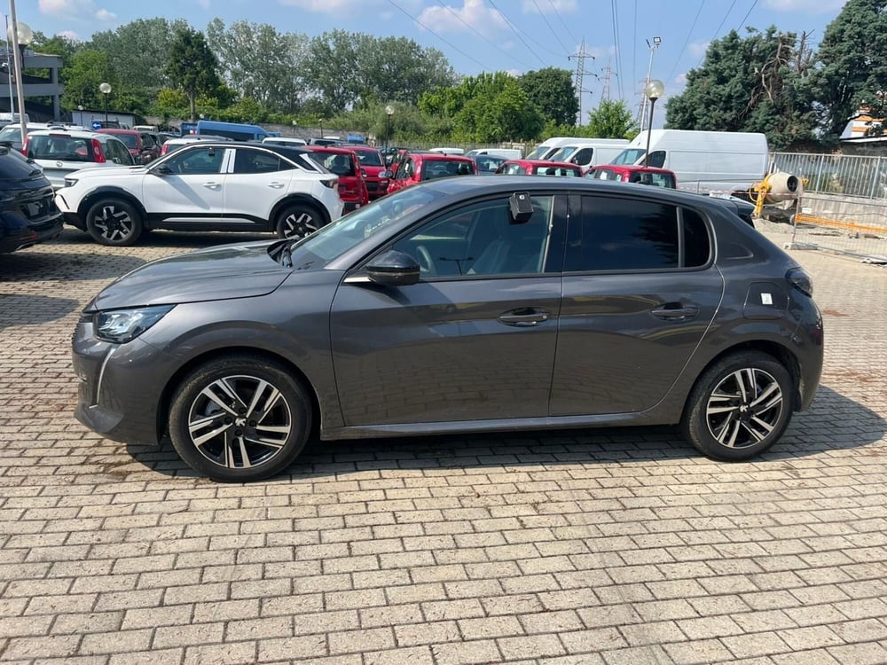 Peugeot 208 usata a Milano (4)