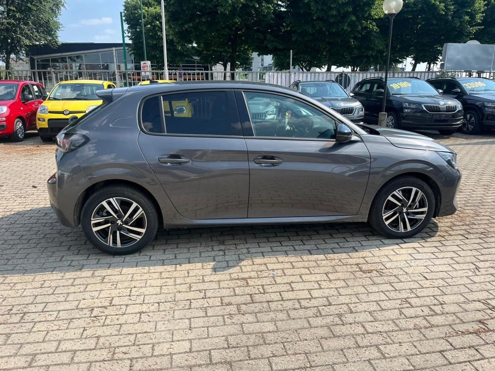 Peugeot 208 usata a Milano (5)
